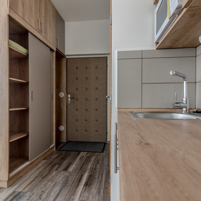 Kliknutím zvětšíte ZAVADILKA 2620 APARTMENT, interiér, kuchyňský kout