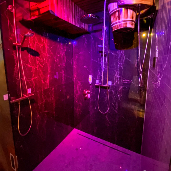 Kliknutím zvětšíte Sprchová a ochlazovací zóna, zážitková mlha